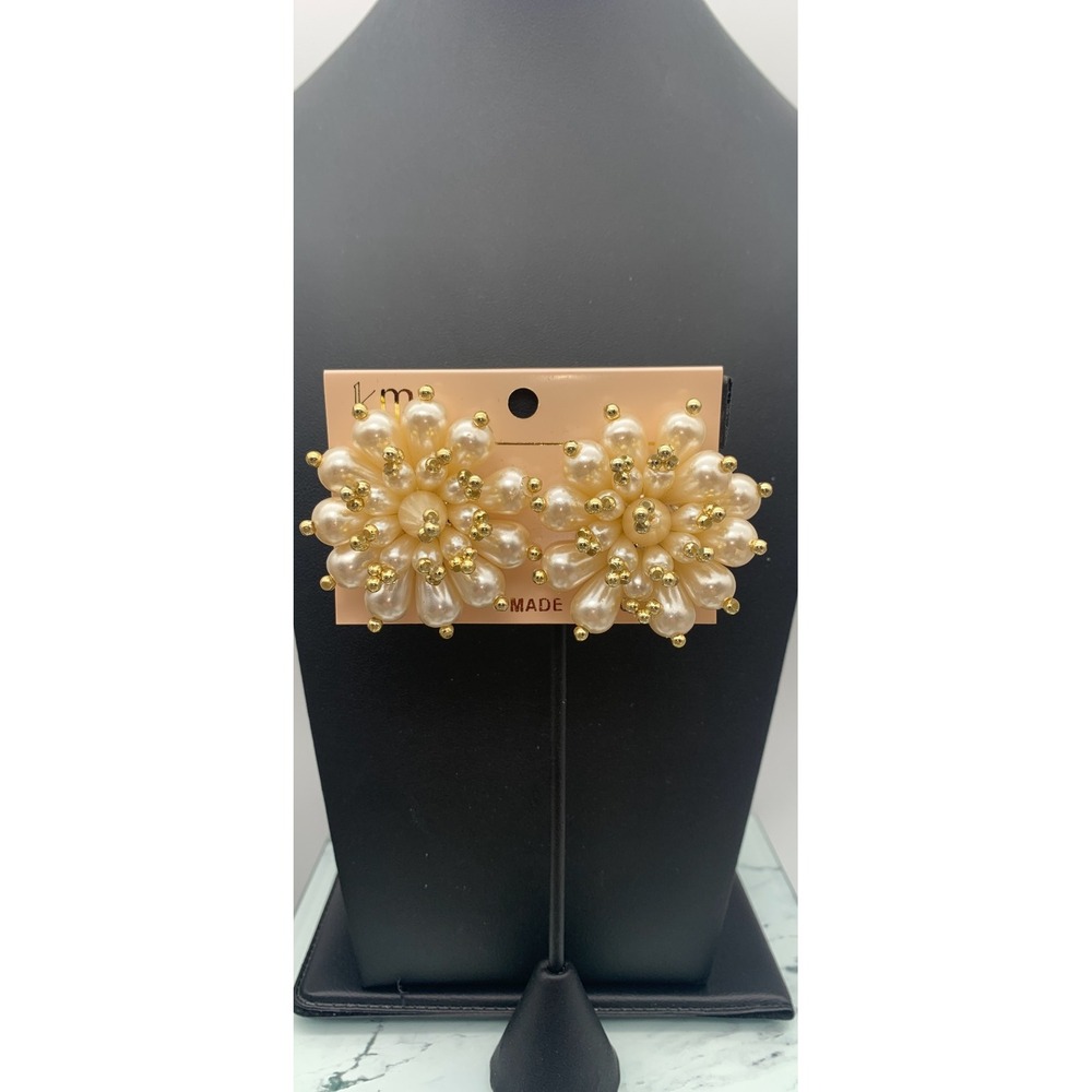 Vintage New Old Stock KMQ Chunky Faux Pearl Starburst Cluster Clip On Earrings